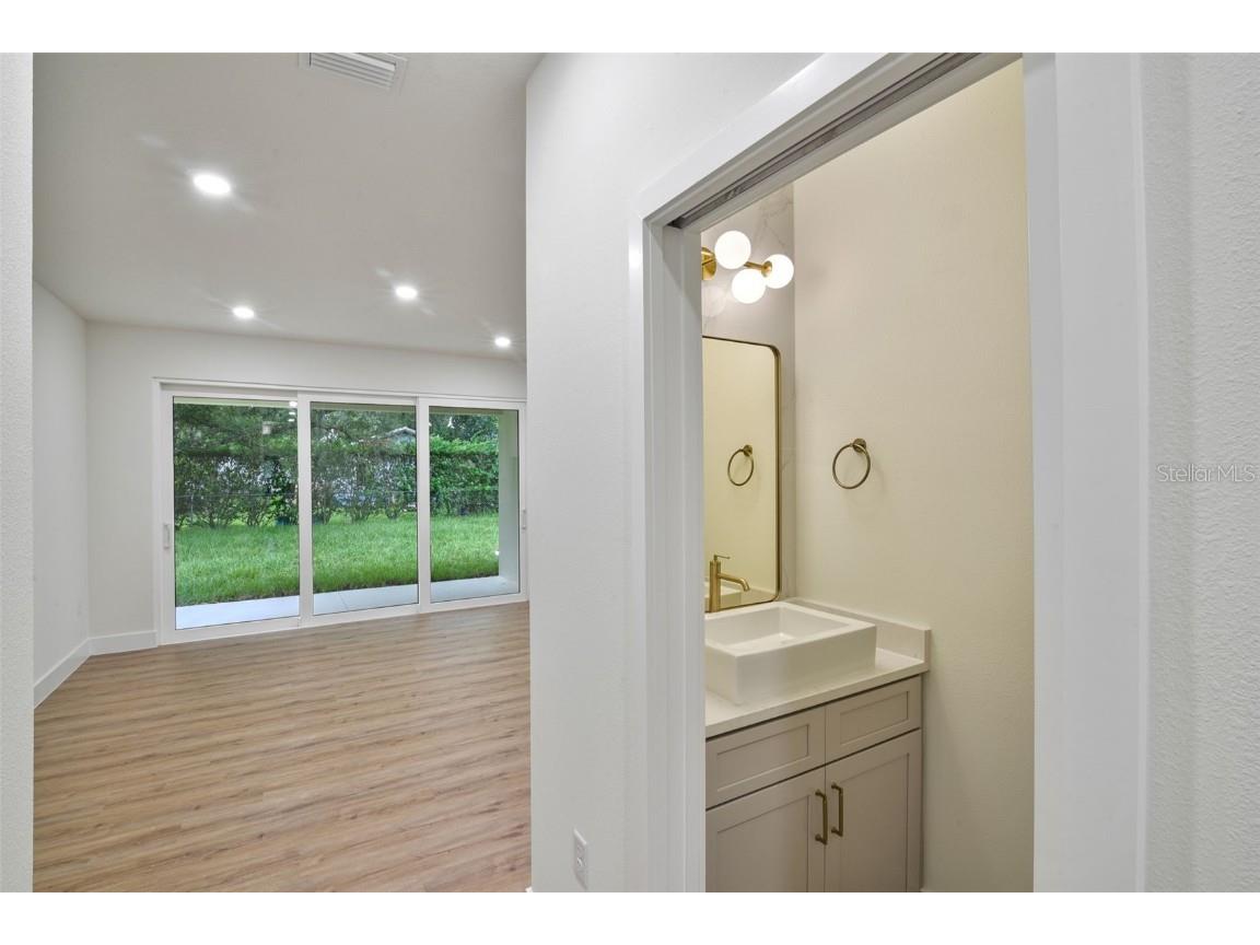 1030 Wilks Avenue Orlando FL 32809 - LITTLE LAKE CONWAY O6338527 image10