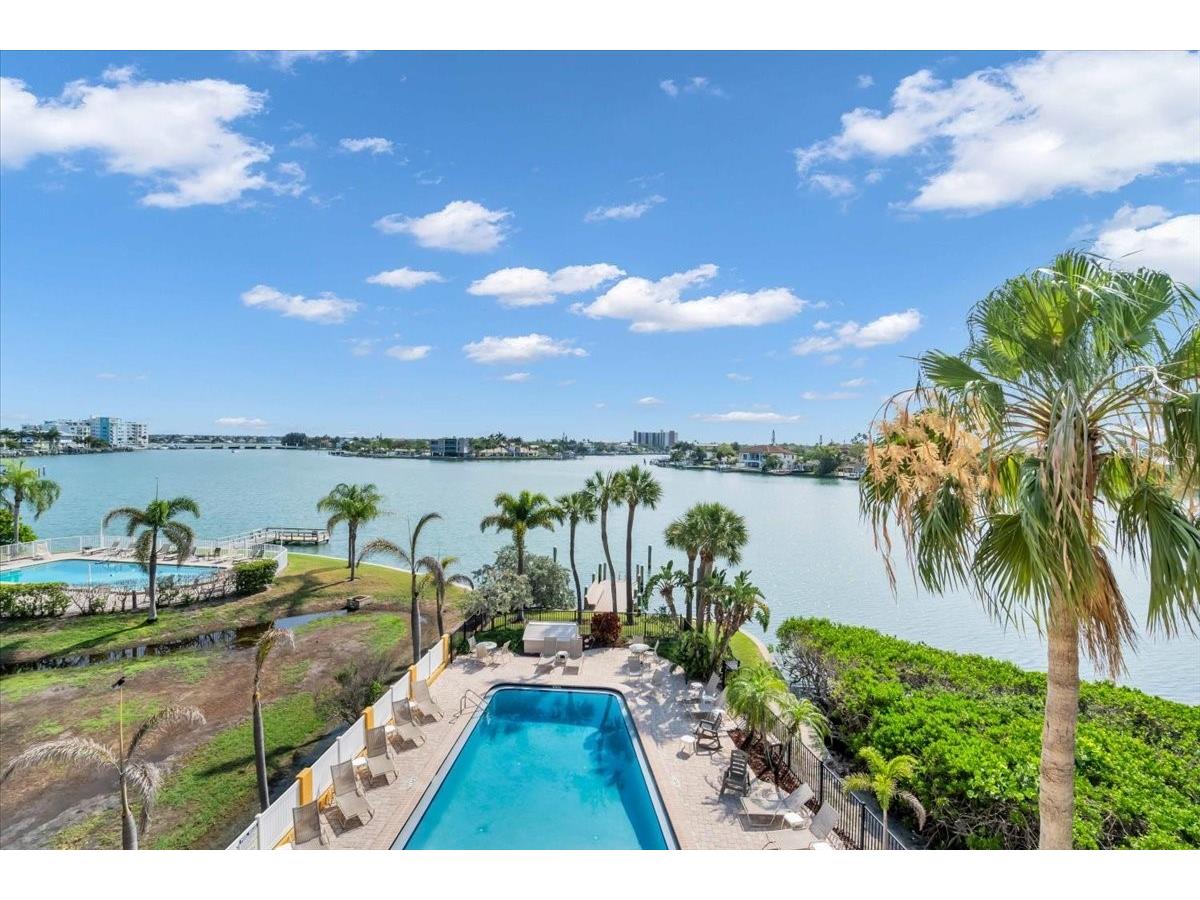 10301 Gulf Boulevard #302 Treasure Island FL 33706 TB8462637 image1