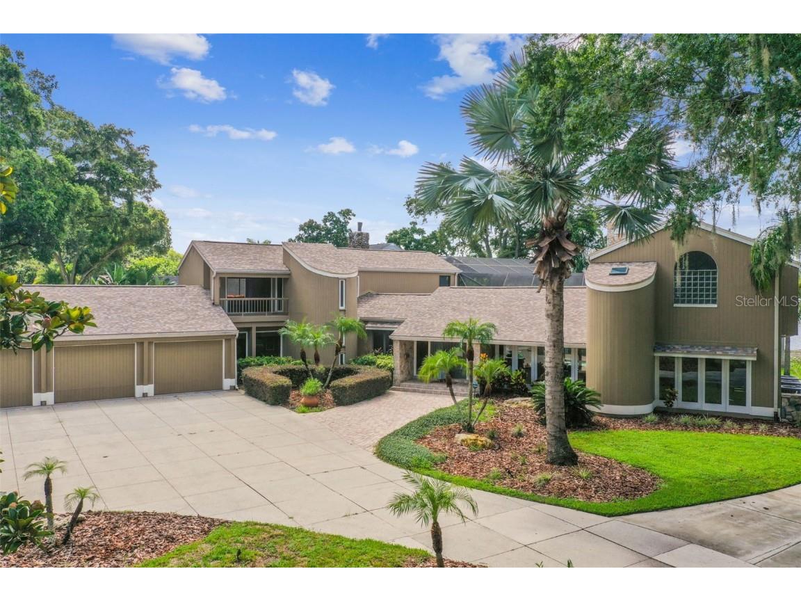 10301 Reclinata Lane Tampa FL 33618 - WHITE TROUT LAKE T3545019 image1