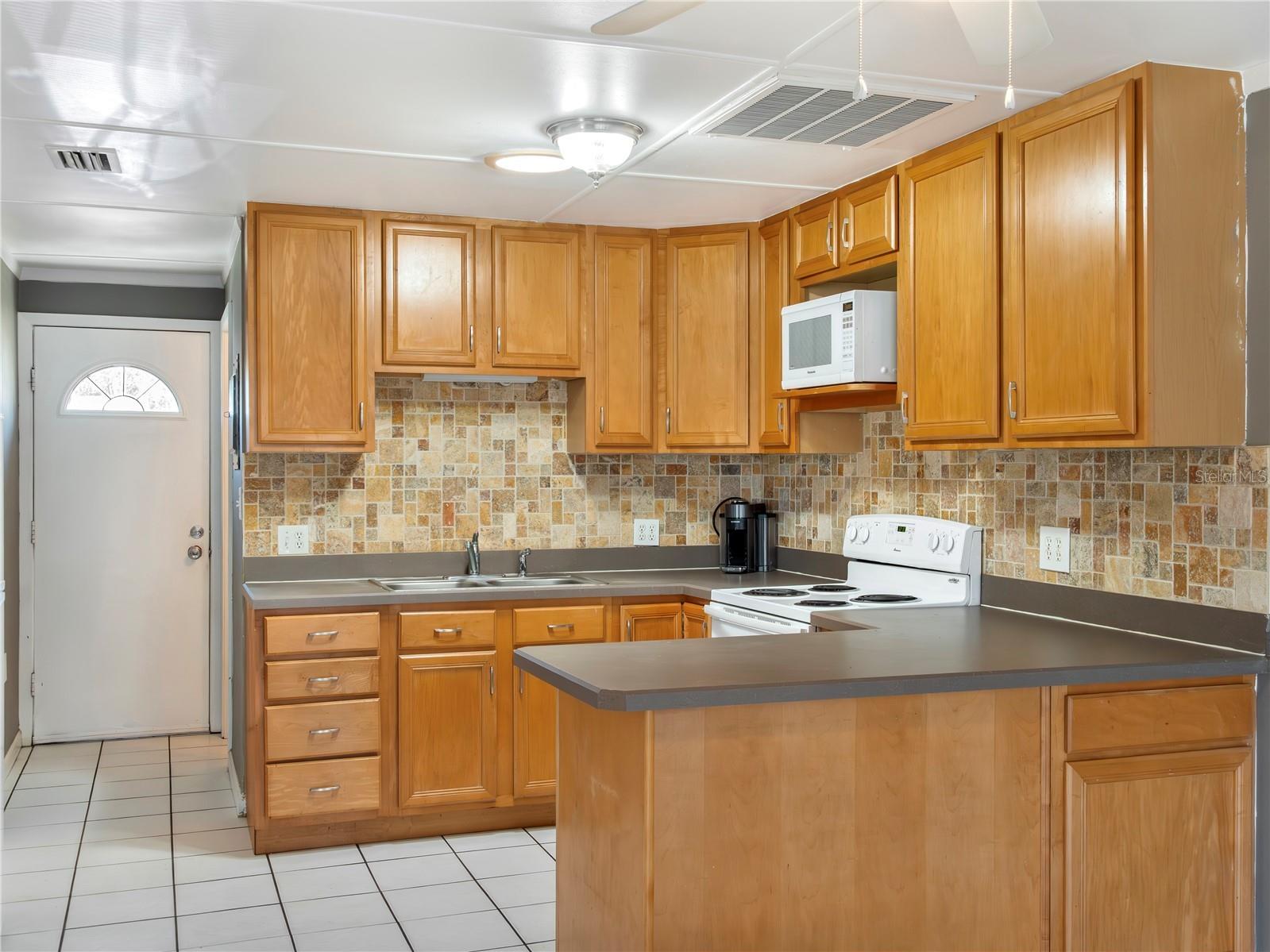 10301 S U S Highway 27 #172 Clermont FL 34711 - LAKE LOUISA G5108300 image8