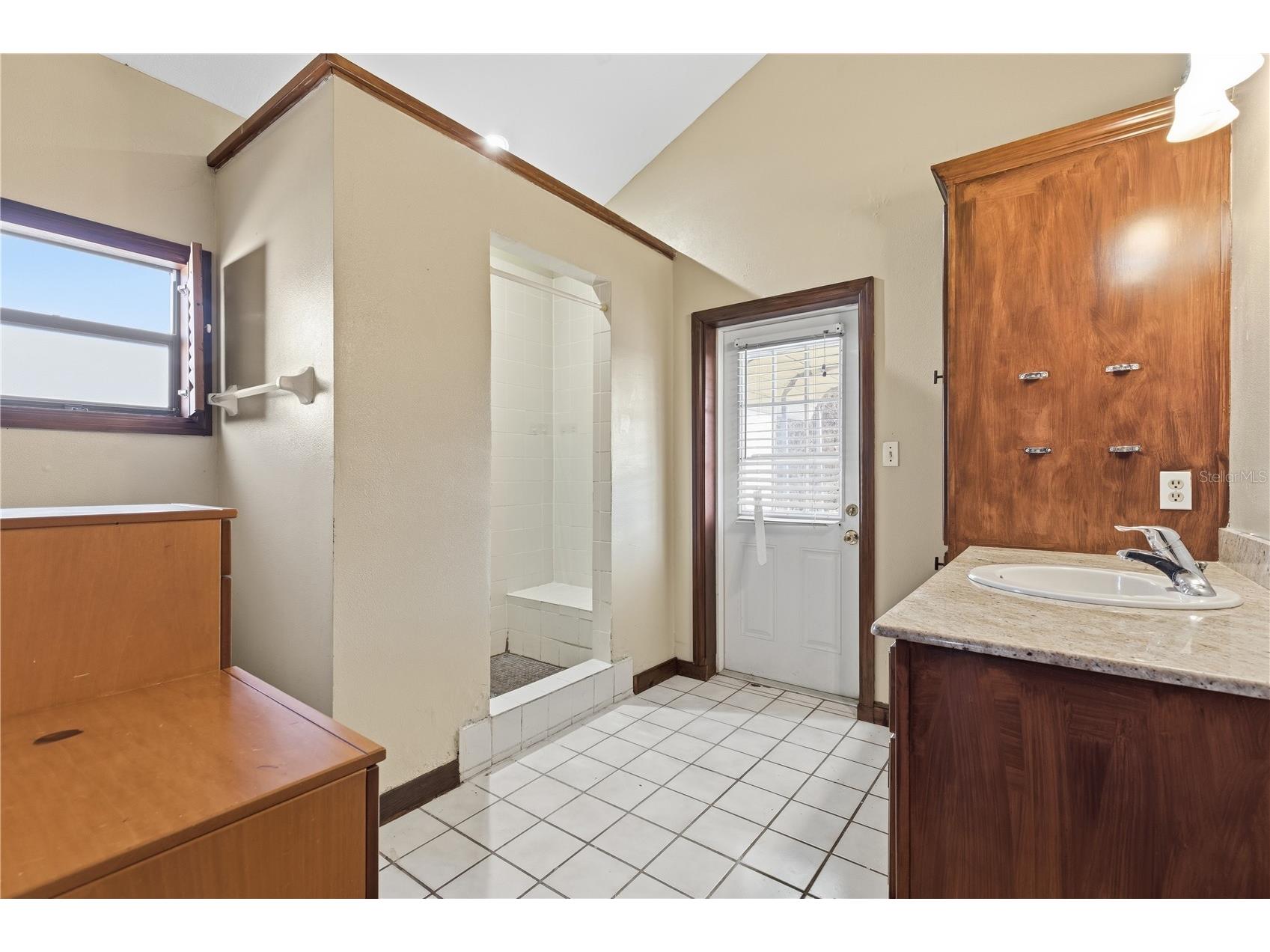 10301 Trail Ridge Lane Tampa FL 33624 TB8468159 image18