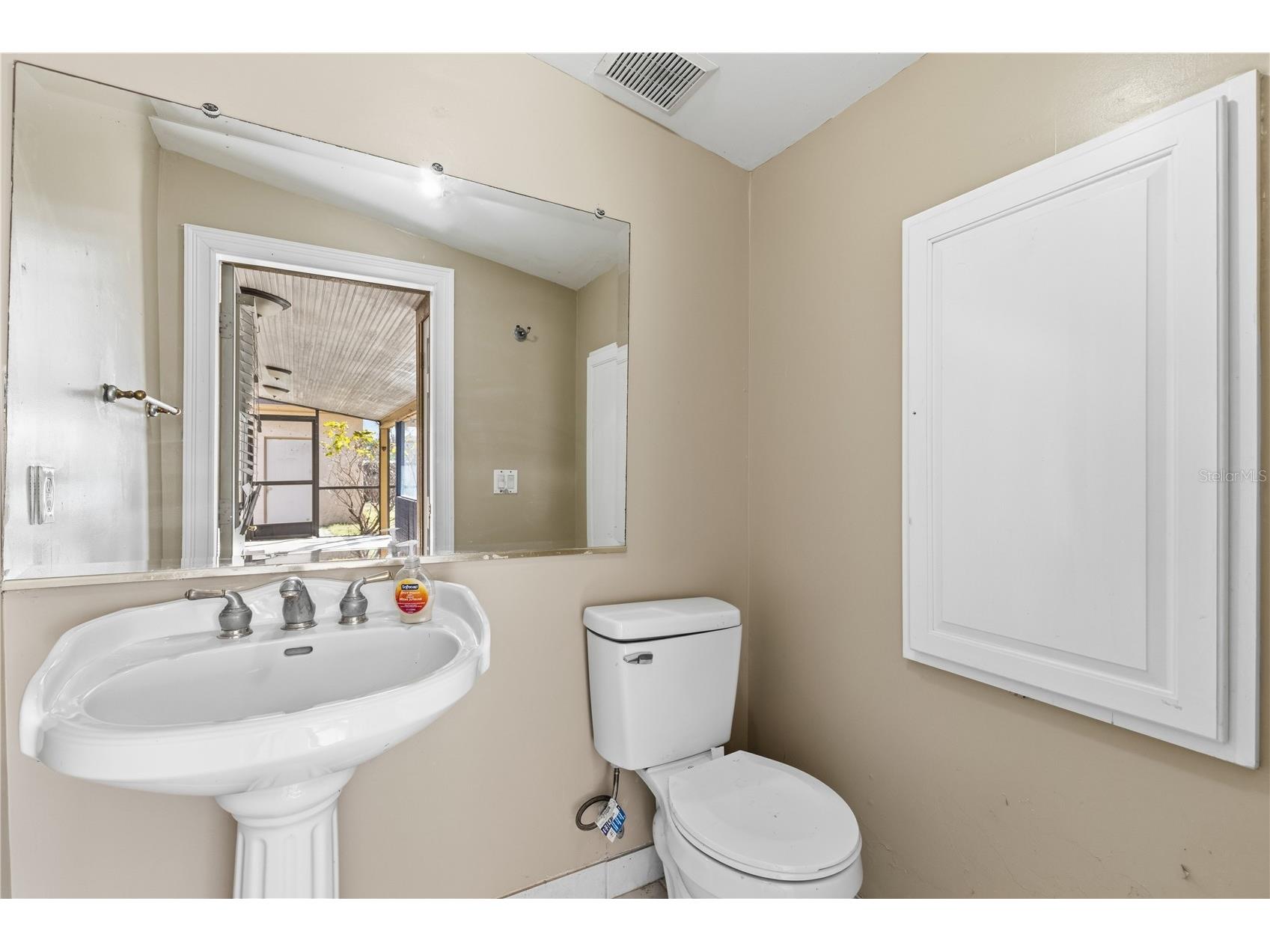 10301 Trail Ridge Lane Tampa FL 33624 TB8468159 image19