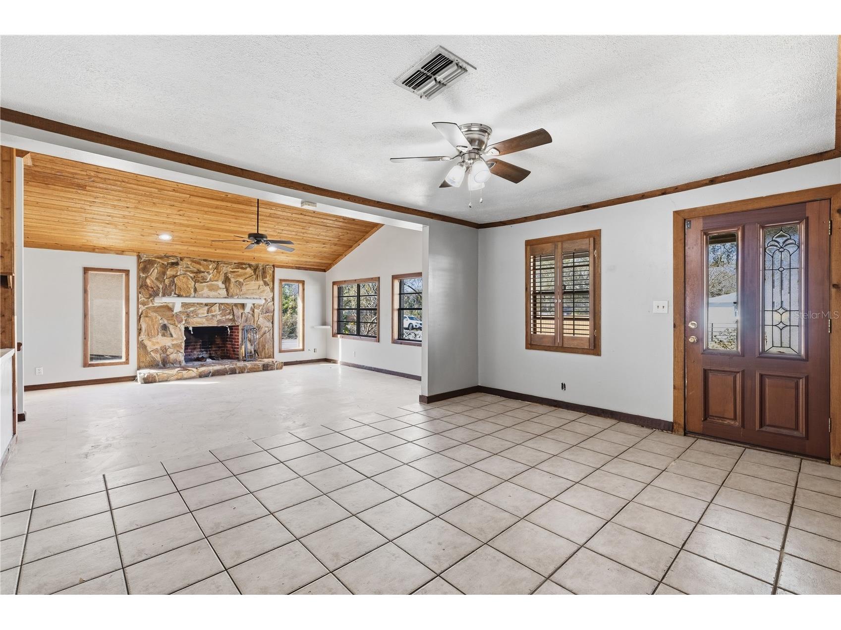 10301 Trail Ridge Lane Tampa FL 33624 TB8468159 image6