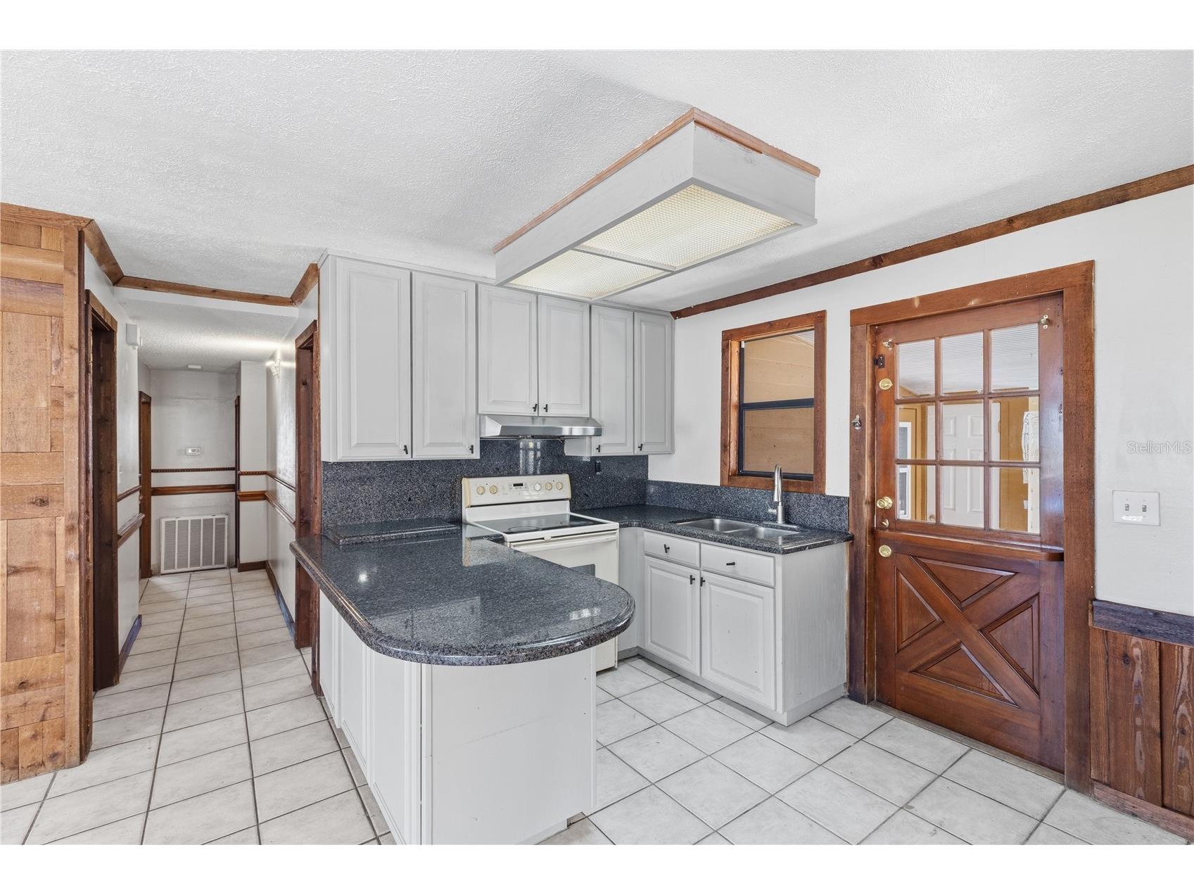 10301 Trail Ridge Lane Tampa FL 33624 TB8468159 image8