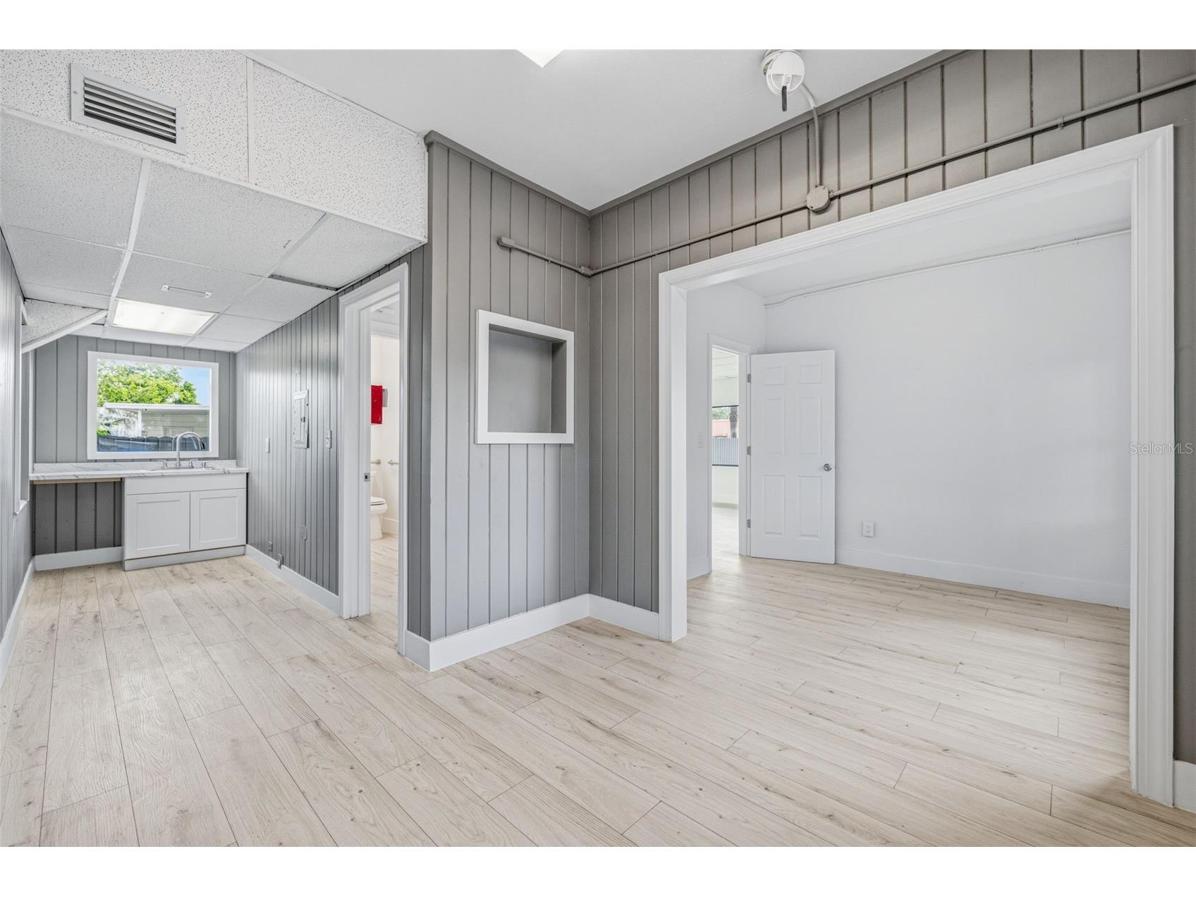 10302 N Nebraska Avenue Tampa FL 33612 TB8511952 image14
