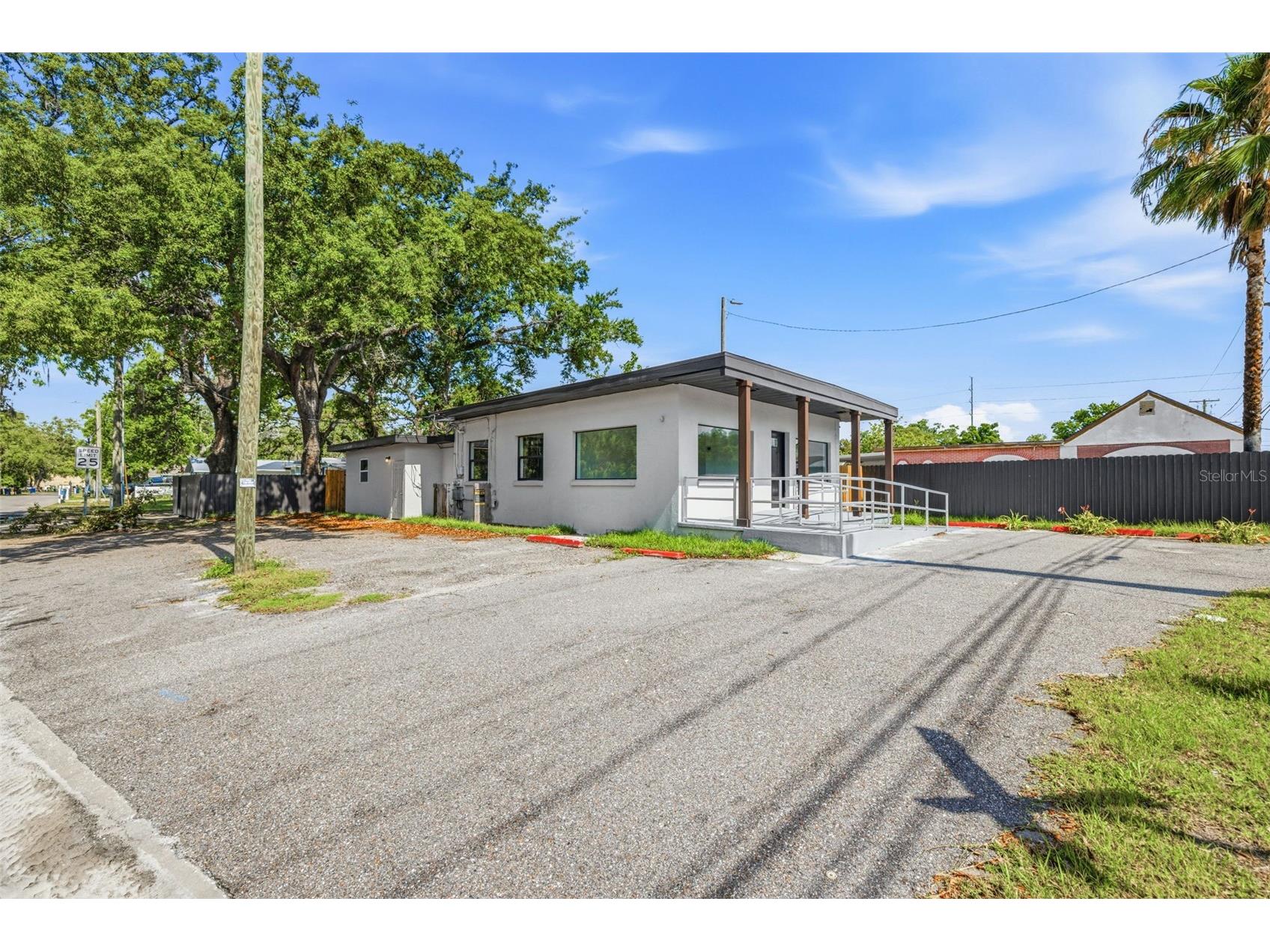 10302 N Nebraska Avenue Tampa FL 33612 TB8511952 image3