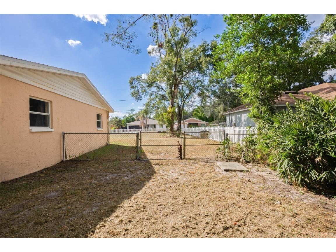 10303 N Myrtle Street Tampa FL 33617 TB8440636 image23