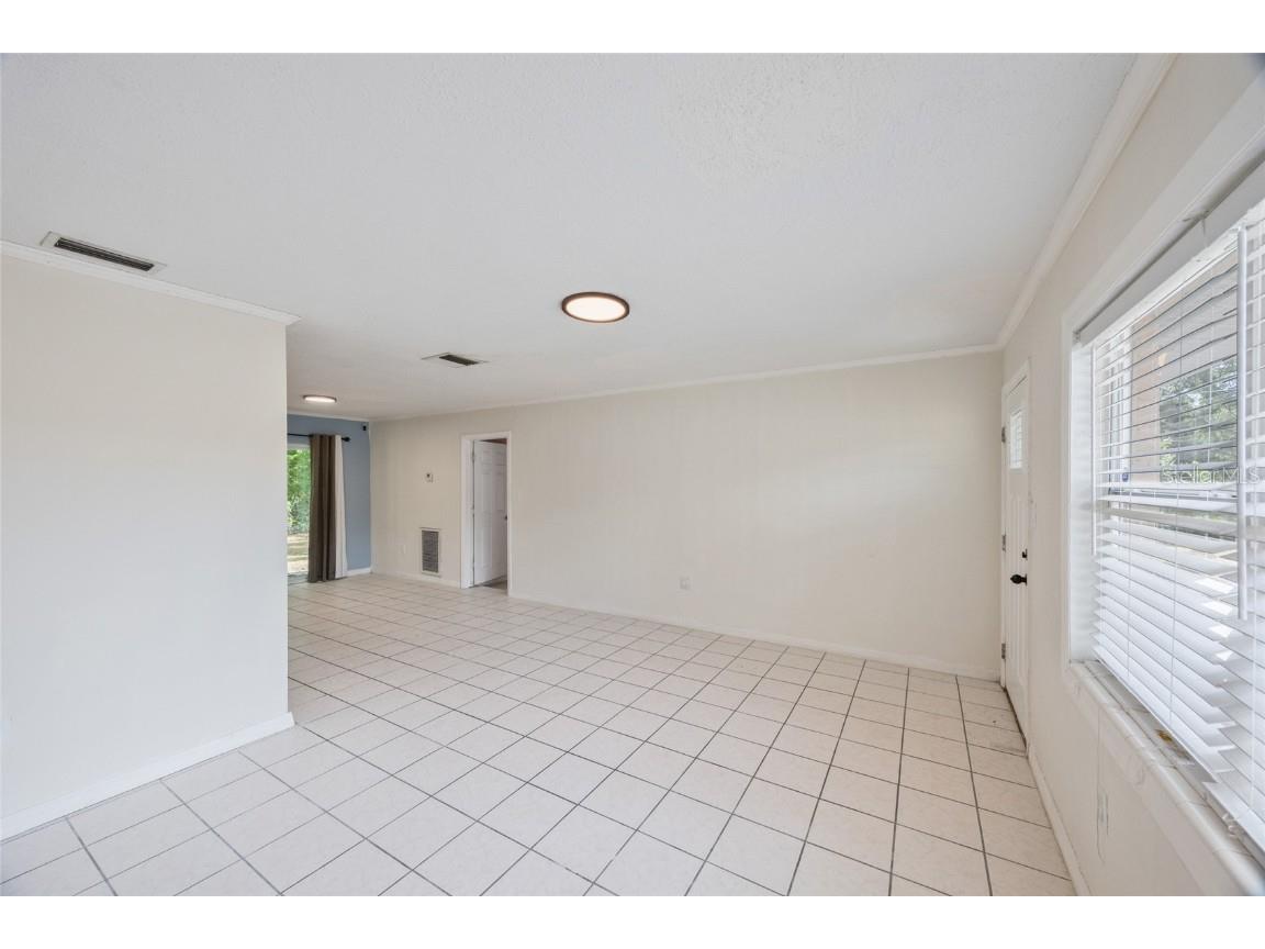 10303 N Myrtle Street Tampa FL 33617 TB8440636 image7