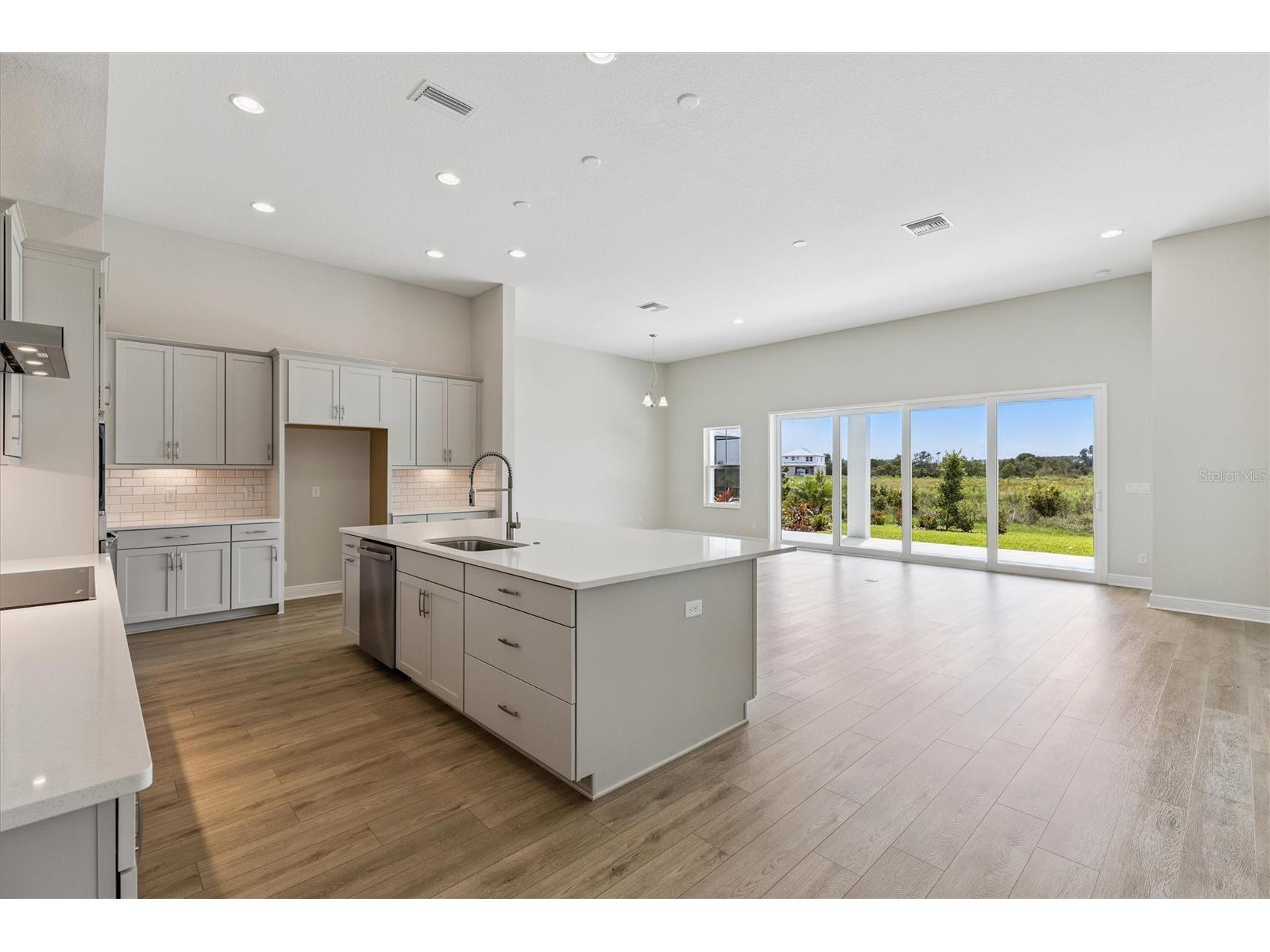 10303 Surrey Rose Drive San Antonio FL 33576 TB8435278 image12