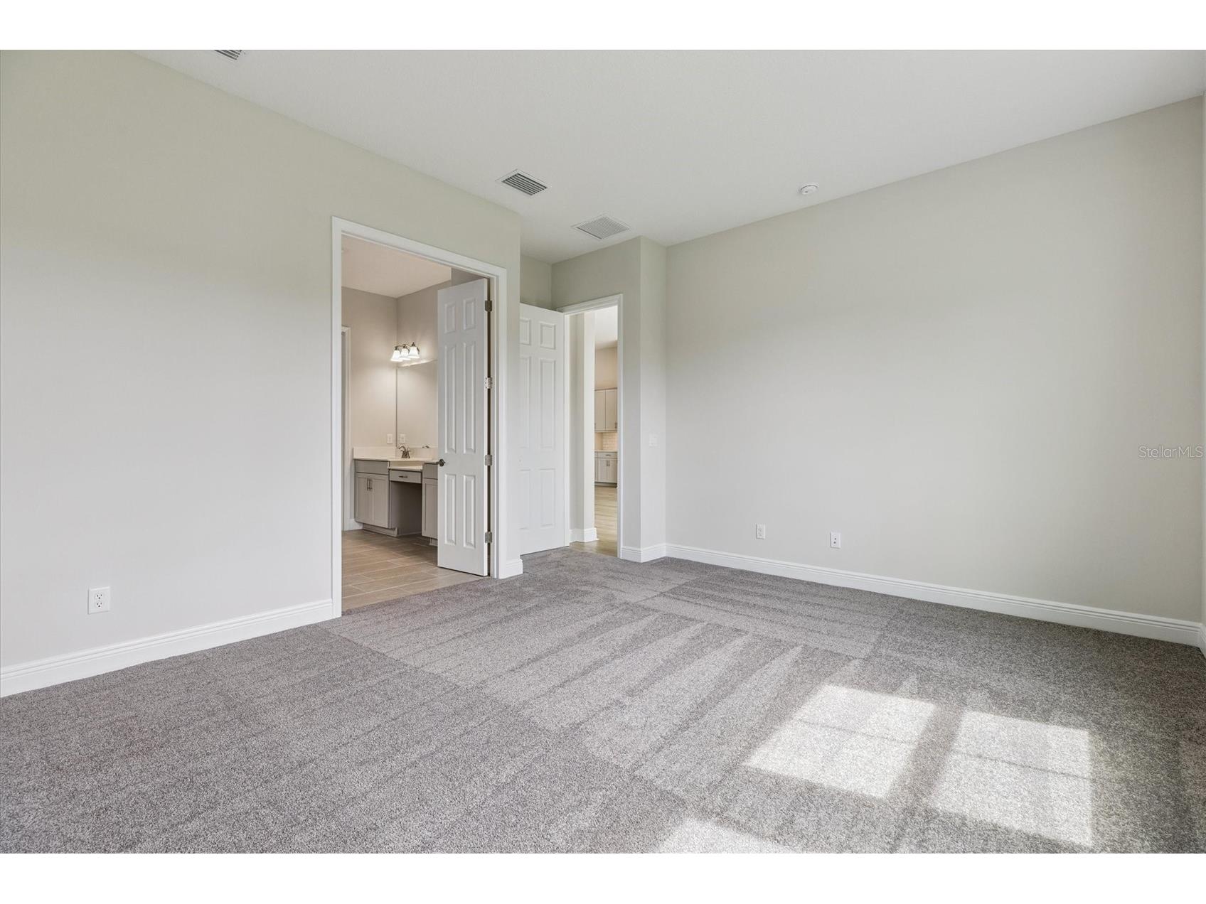 10303 Surrey Rose Drive San Antonio FL 33576 TB8435278 image5