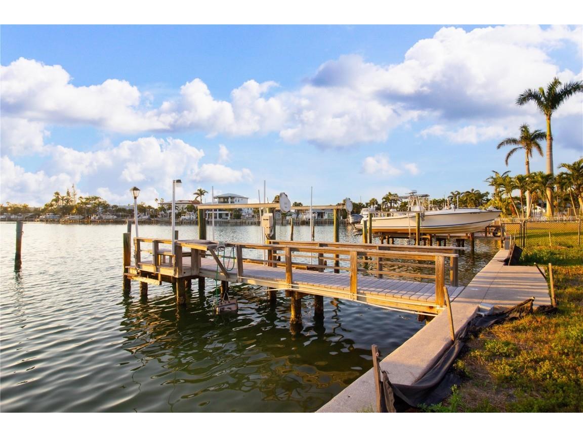 10304 Paradise Boulevard Treasure Island FL 33706 TB8352586 image15