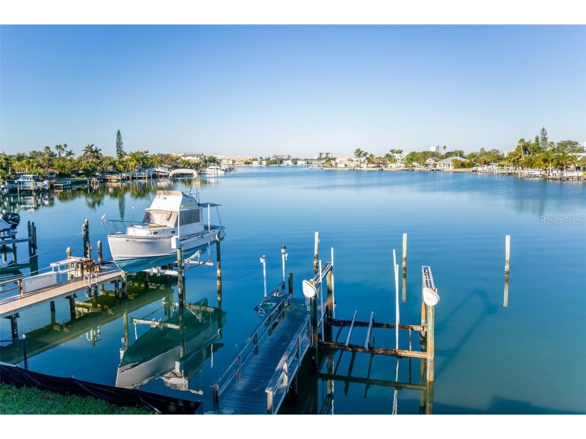 10304 Paradise Boulevard Treasure Island FL 33706 TB8352586 image5