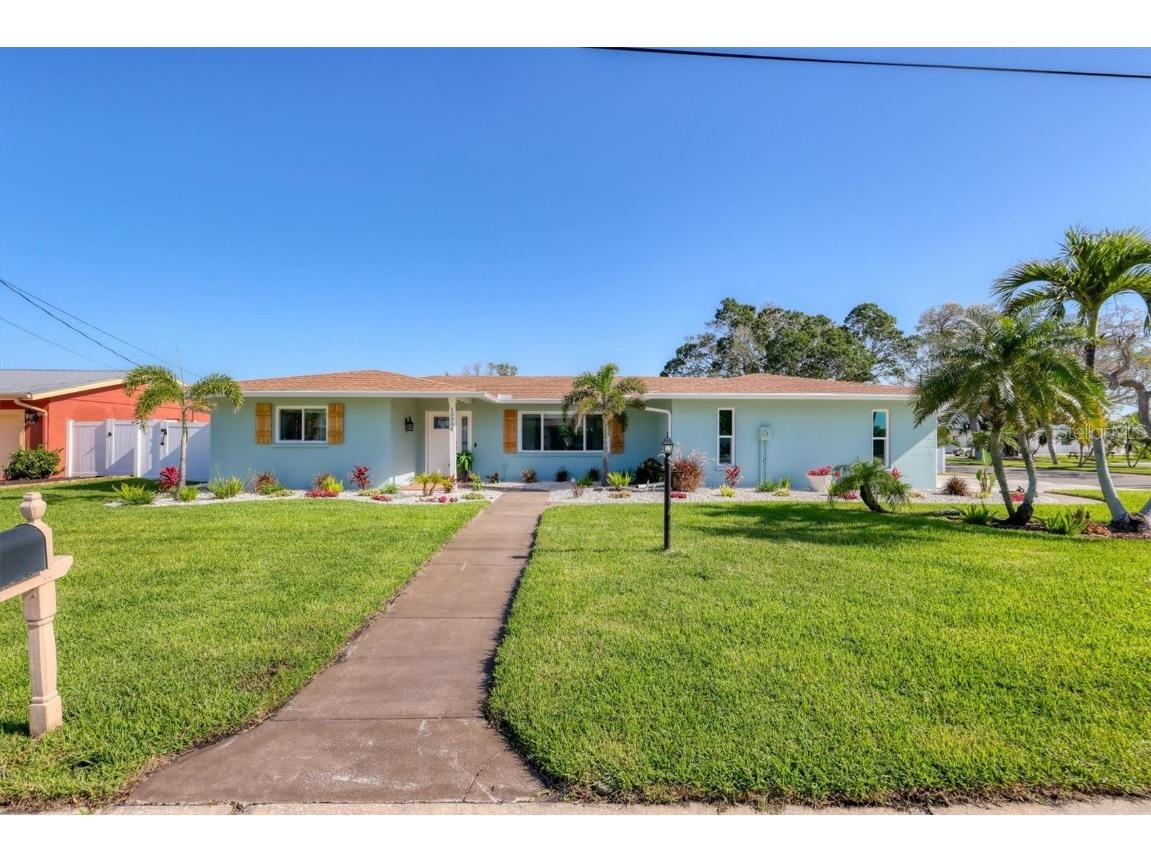 10304 Sandpiper Road W Bradenton FL 34209 - PALMA SOLA BAY A4647979 image2