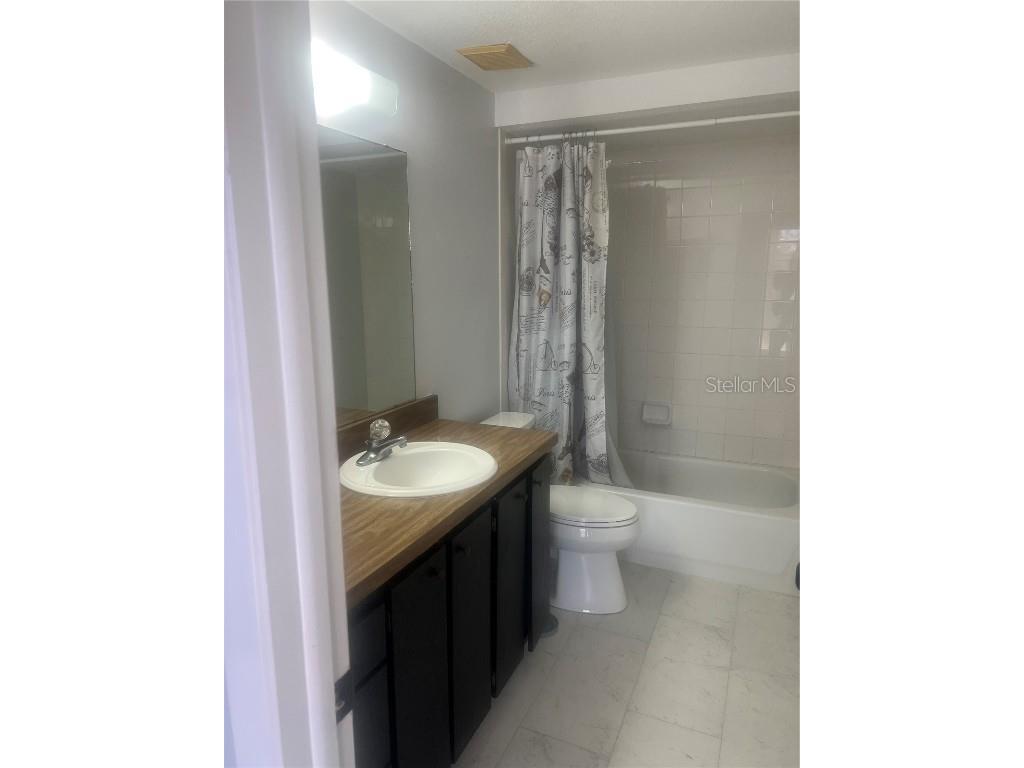 10305 Fernglen Place Tampa FL 33624 TB8450810 image12