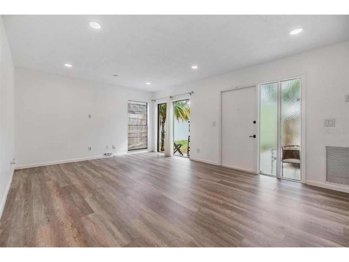 10306 Green Grove Place Tampa FL 33624 TB8362588 image14