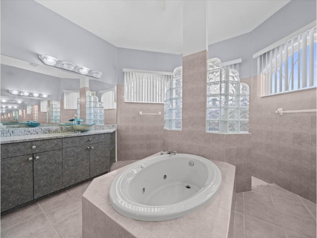 10307 Ridge Top Loop Weeki Wachee FL 34613 W7870325 image33