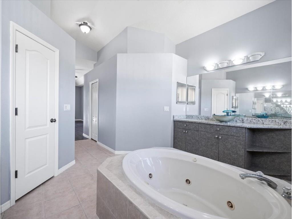 10307 Ridge Top Loop Weeki Wachee FL 34613 W7870325 image34