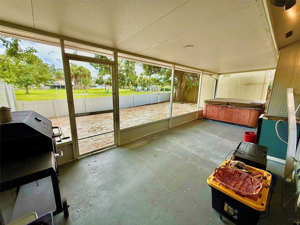 10309 Parkcrest Drive Tampa FL 33624 TB8432107 image21