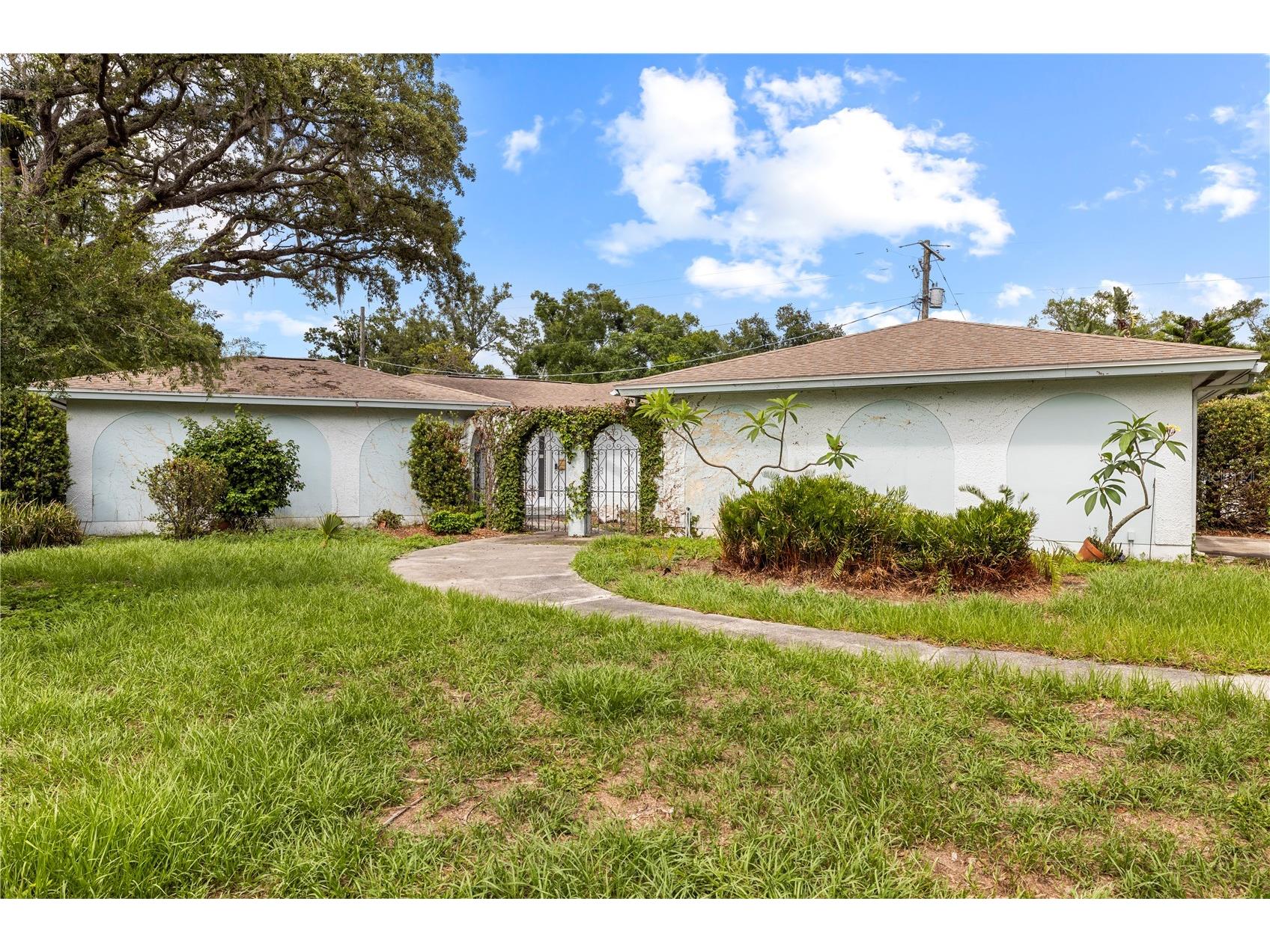 10309 Reclinata Lane Tampa FL 33618 TB8512423 image1