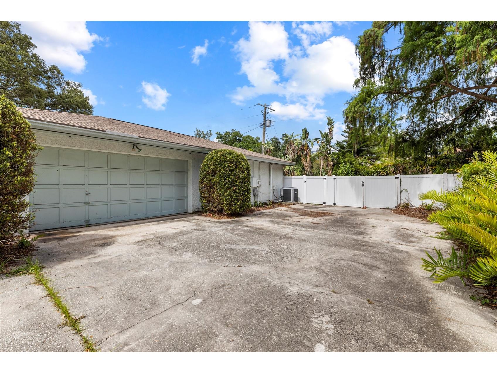 10309 Reclinata Lane Tampa FL 33618 TB8512423 image63