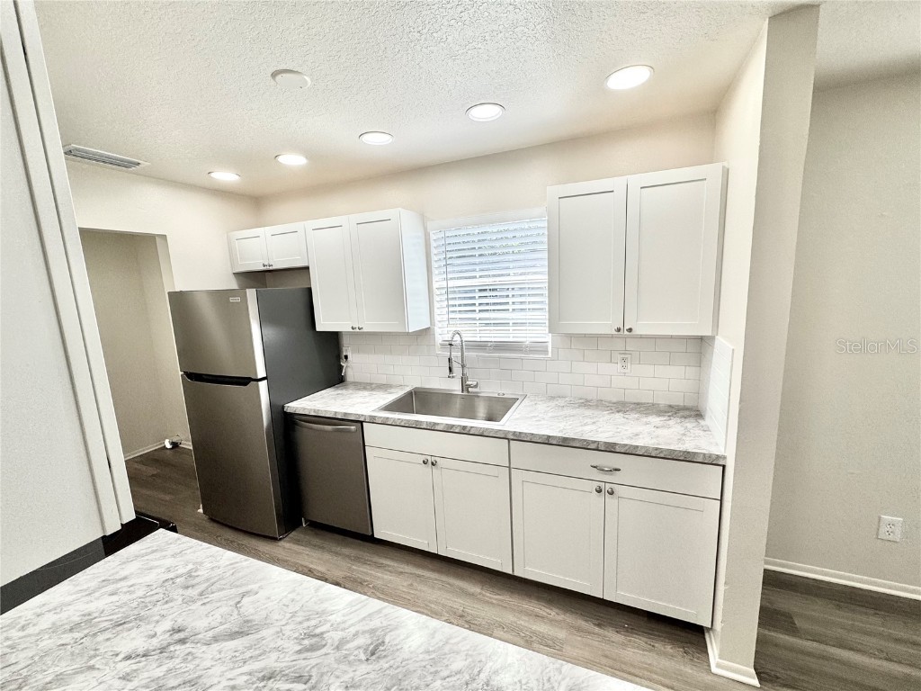 1031 3rd Street W Bradenton FL 34205 A4670219 image8