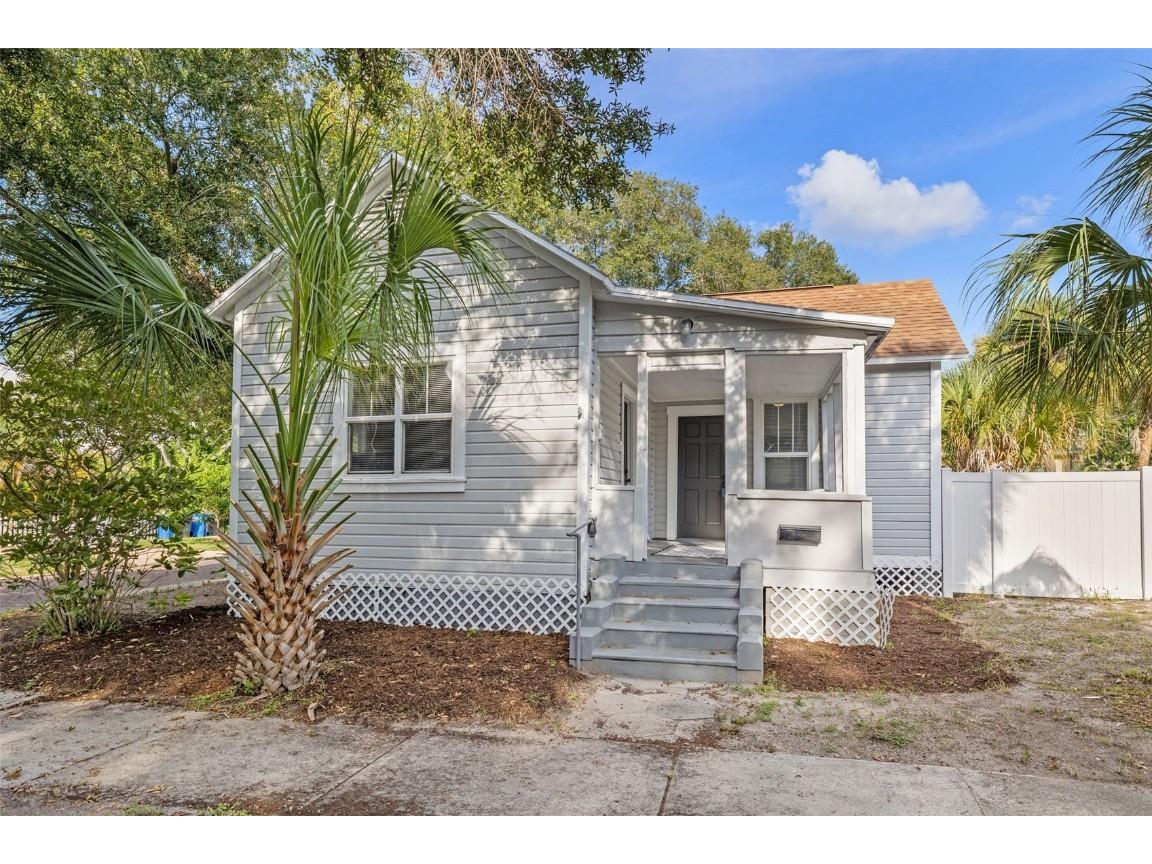 1031 Dartmoor Street N Saint Petersburg FL 33701 U8214357 image1