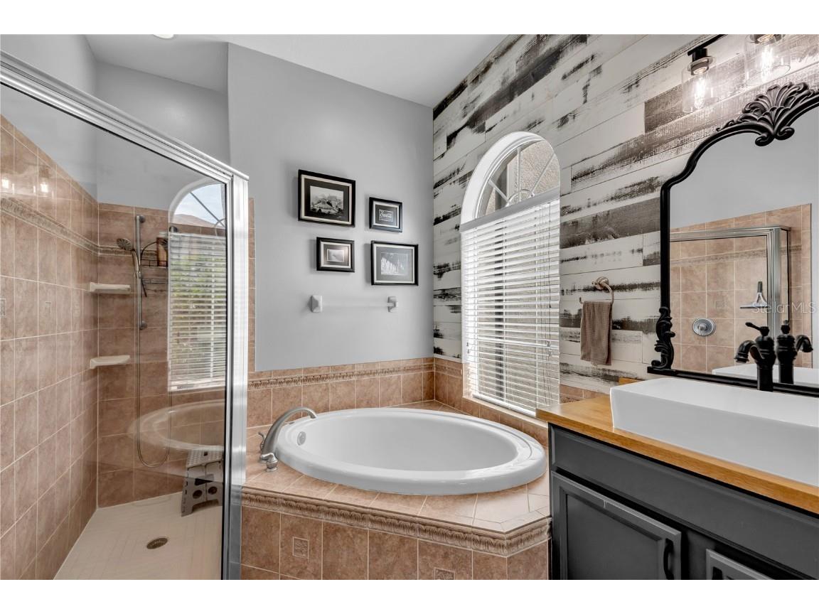 1031 Emerald Hill Way Valrico FL 33594 TB8455752 image30