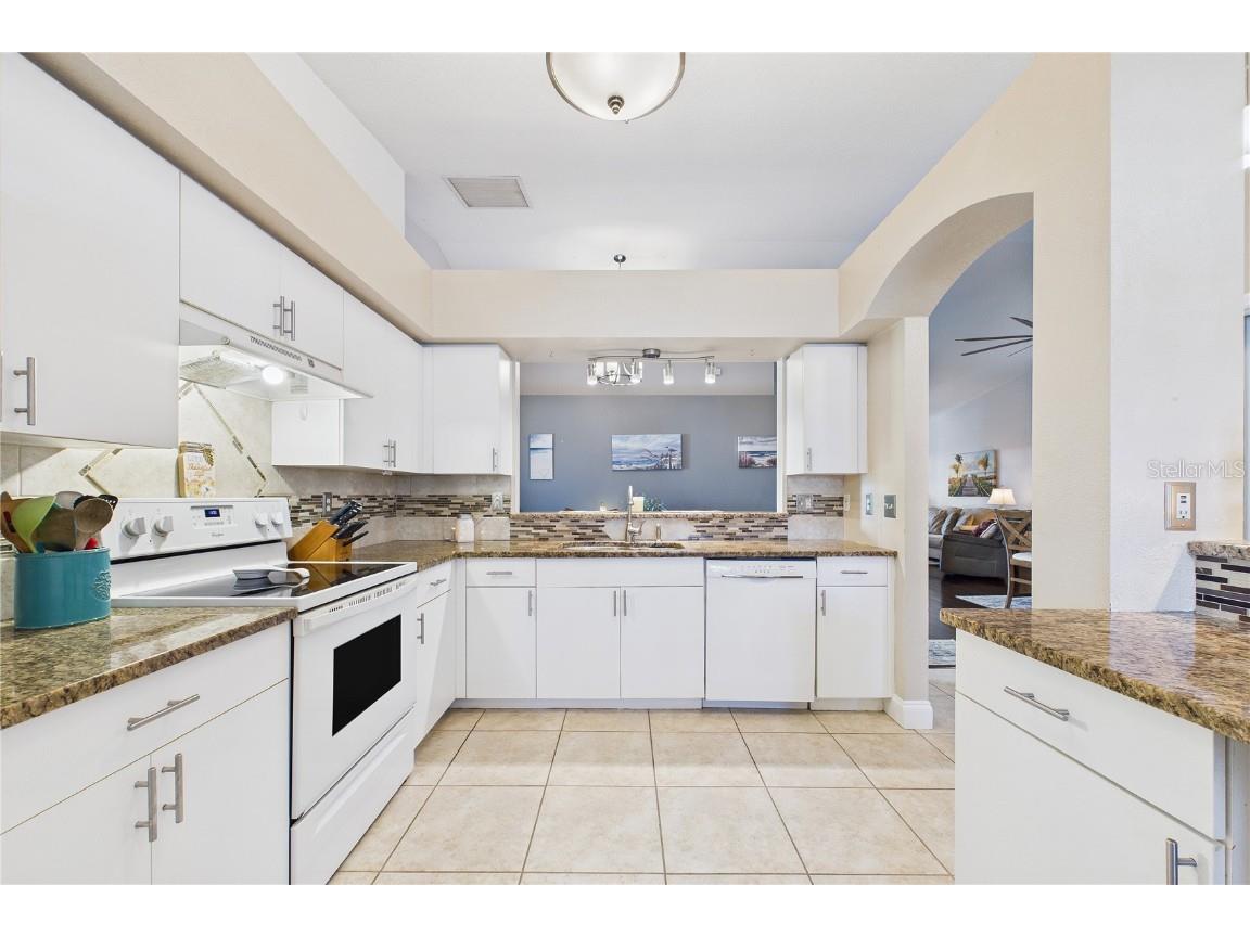 1031 Grand Hickory Circle Daytona Beach FL 32117 FC314060 image14