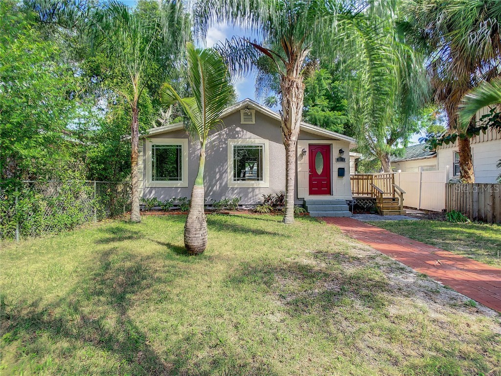1031 James Avenue S Saint Petersburg FL 33705 U8216050 image1