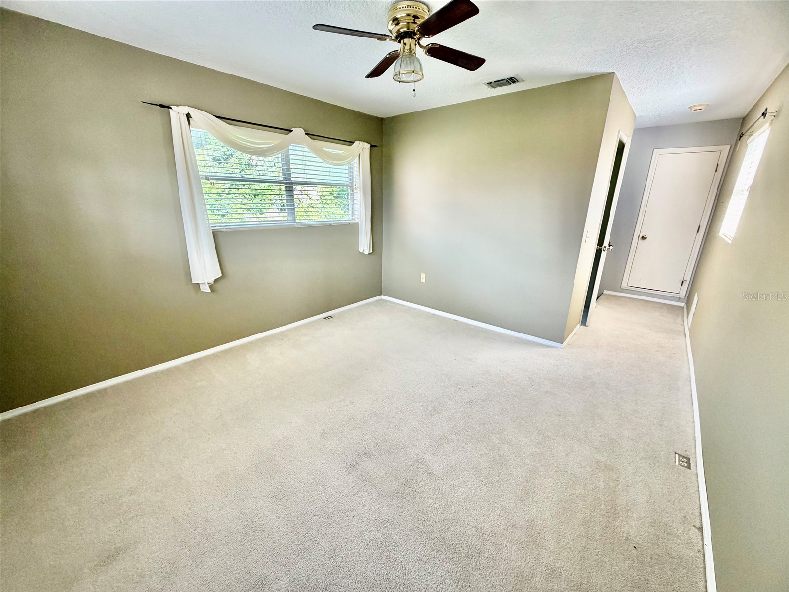 1031 Mellathon Circle Leesburg FL 34748 - LAKE HARRIS G5112201 image30