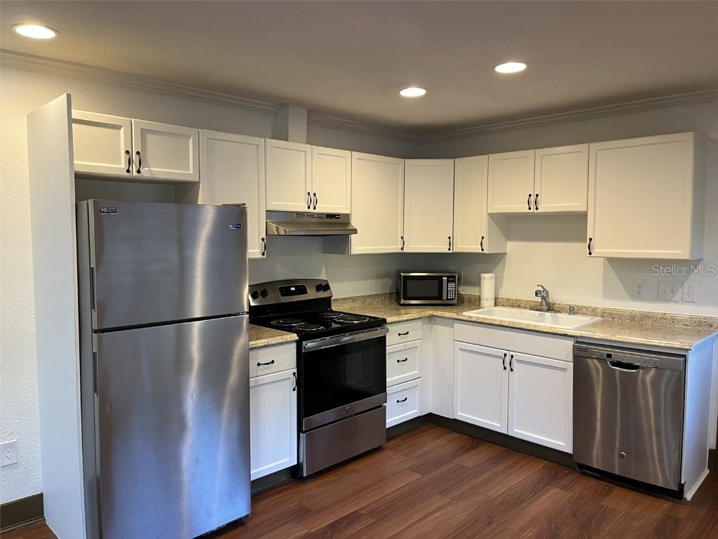 1031 NW 40 Avenue, Gainesville, FL, 32609 MLS TB8312644 Edina Realty