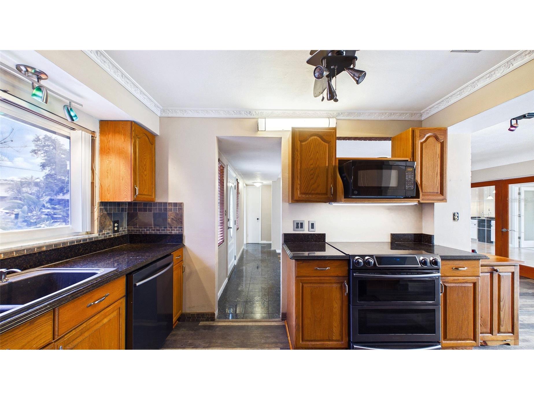 10310 110th Way Seminole FL 33778 TB8532631 image16