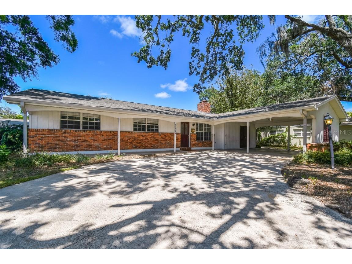 10314 Lake Carroll Way Tampa FL 33618 TB8374622 image1