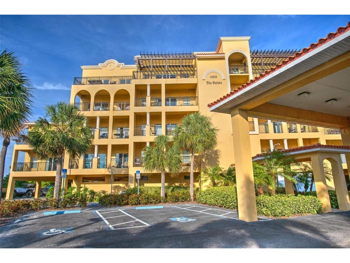 10315 Gulf Boulevard #106 Treasure Island FL 33706 - INTRA-COASTAL WATERWAY U8234432 image1