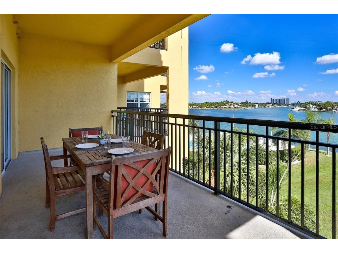 10315 Gulf Boulevard #207 Treasure Island FL 33706 - INTERCOASTAL WATERWAY T3477083 image1