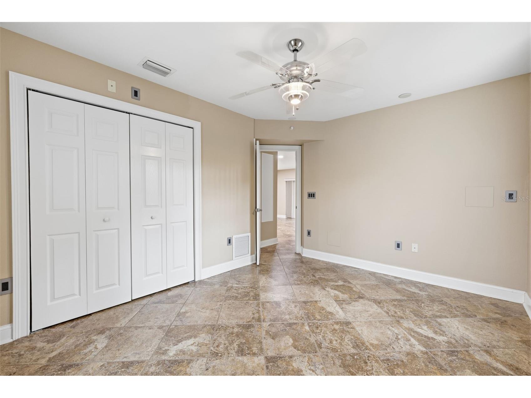 10316 Club Circle #41 Tampa FL 33618 TB8522904 image16