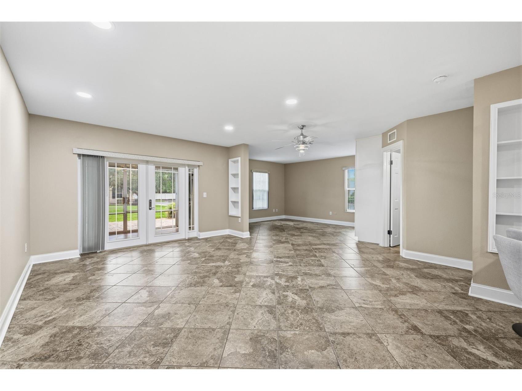 10316 Club Circle #41 Tampa FL 33618 TB8522904 image5