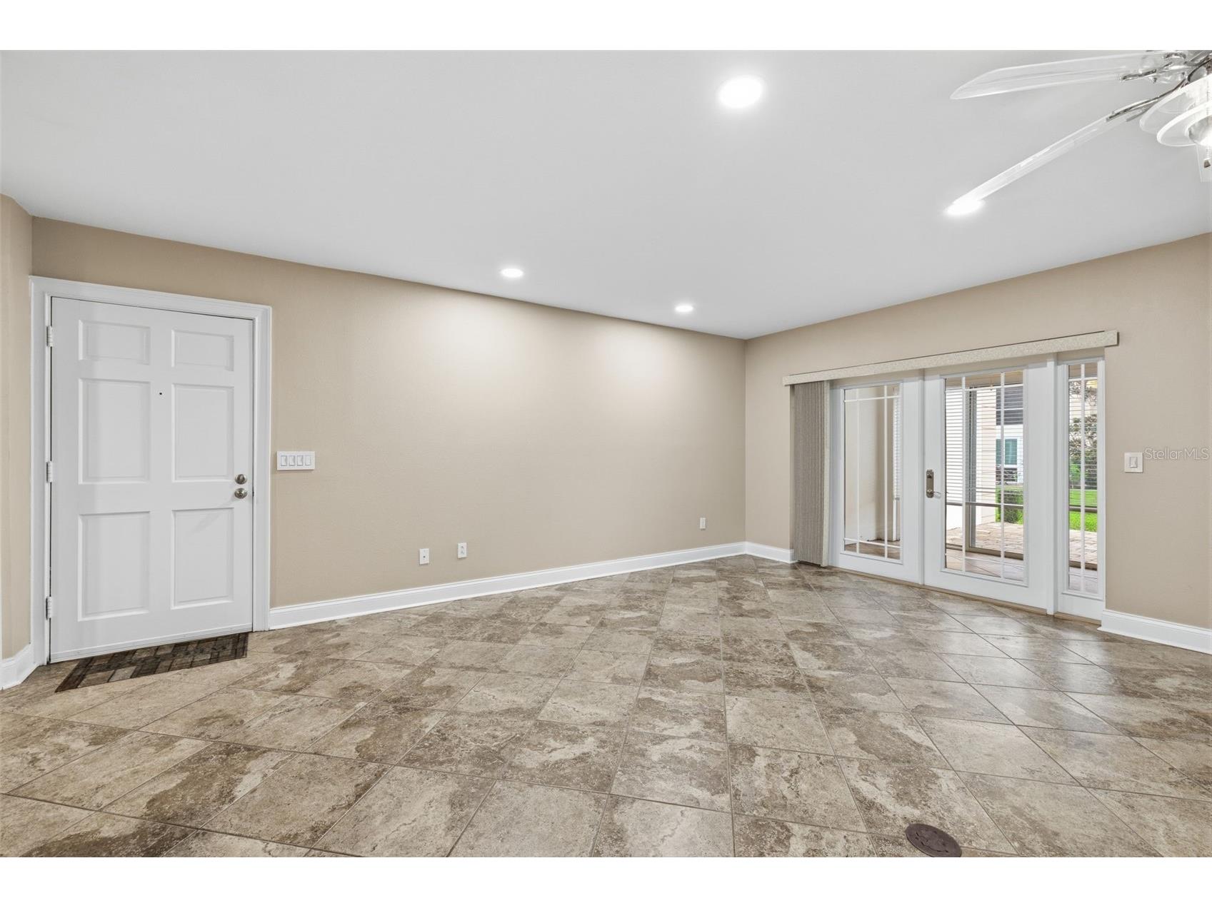 10316 Club Circle #41 Tampa FL 33618 TB8522904 image7