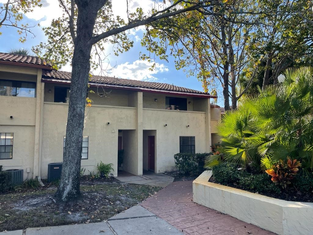10316 Turkey Lake Road #B-6 A/K/A UNIT 114 Orlando FL 32819 O6155465 image1
