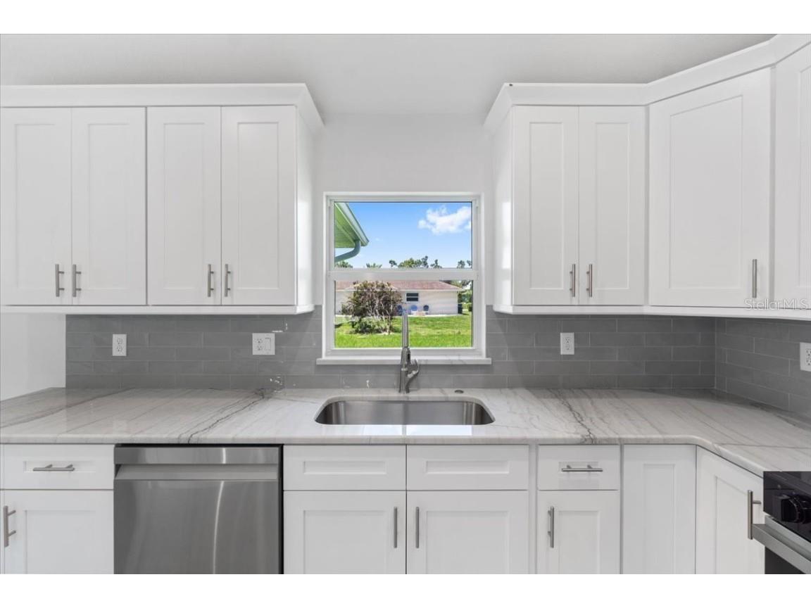 10317 Gulfstream Boulevard Englewood FL 34224 T3541885 image11