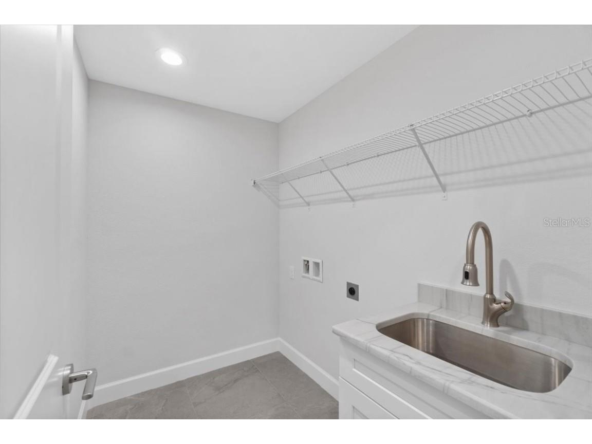 10317 Gulfstream Boulevard Englewood FL 34224 T3541885 image23