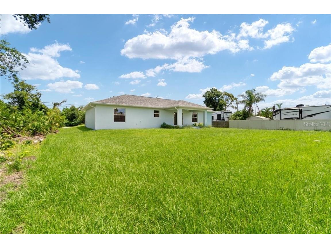 10317 Gulfstream Boulevard Englewood FL 34224 T3541885 image4