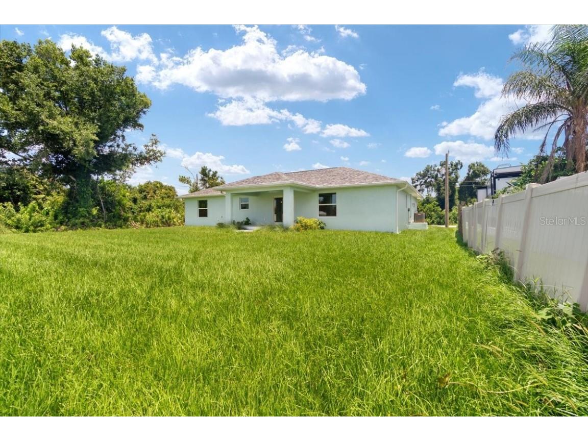 10317 Gulfstream Boulevard Englewood FL 34224 T3541885 image5