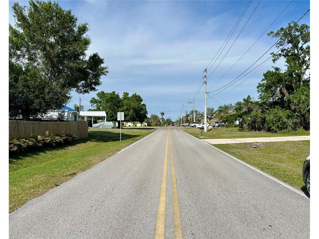 1032 Inverness St Port Charlotte FL 33952 C7506123 image6