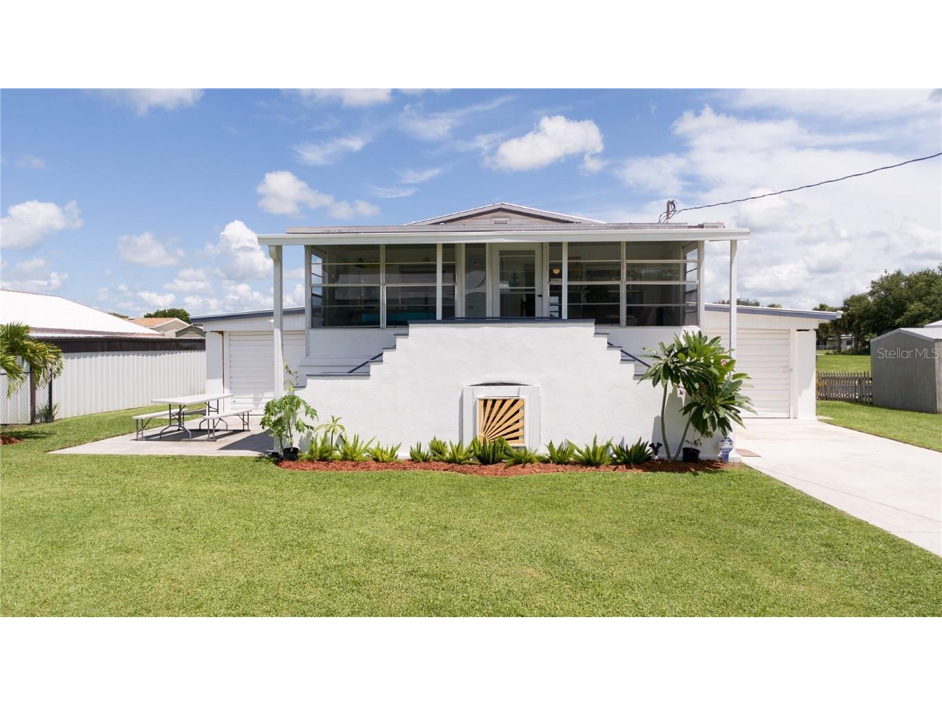 1032 Lemon Street Okeechobee FL 34974 OK224253 image1