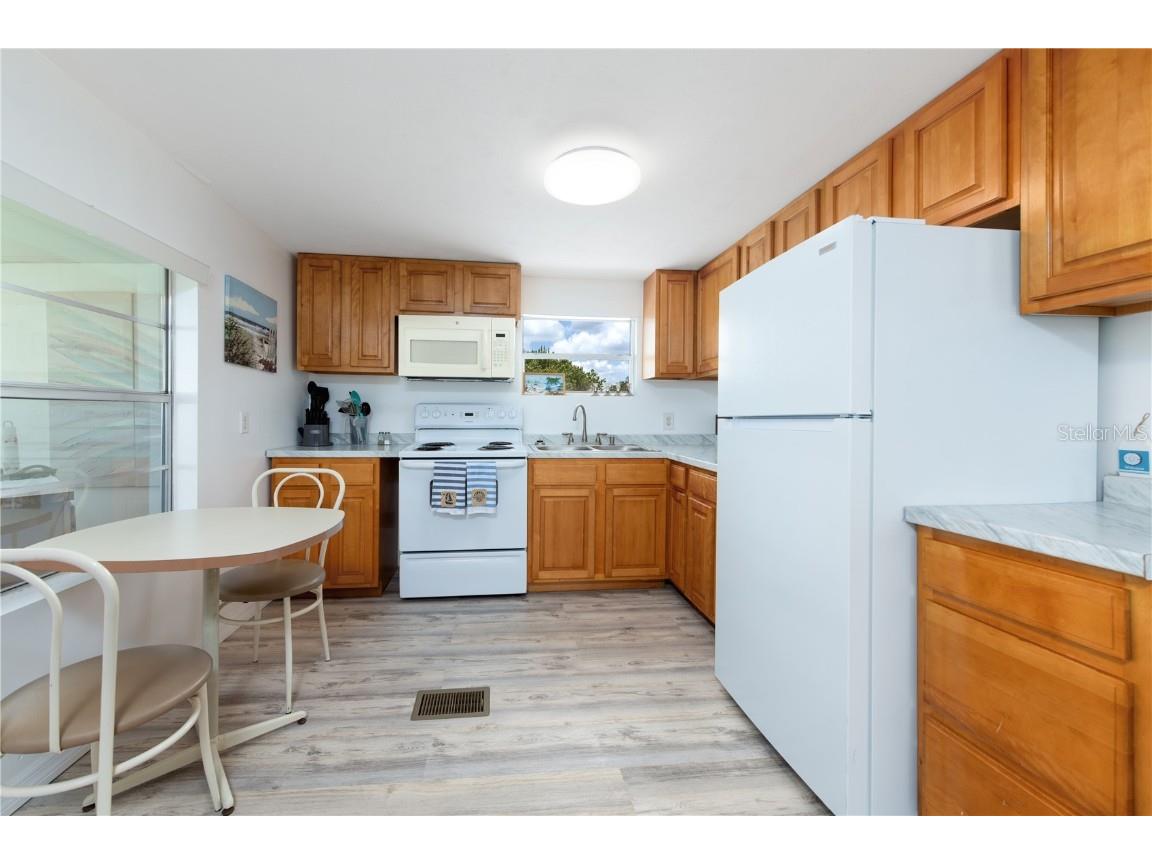 1032 Lemon Street Okeechobee FL 34974 OK224253 image13