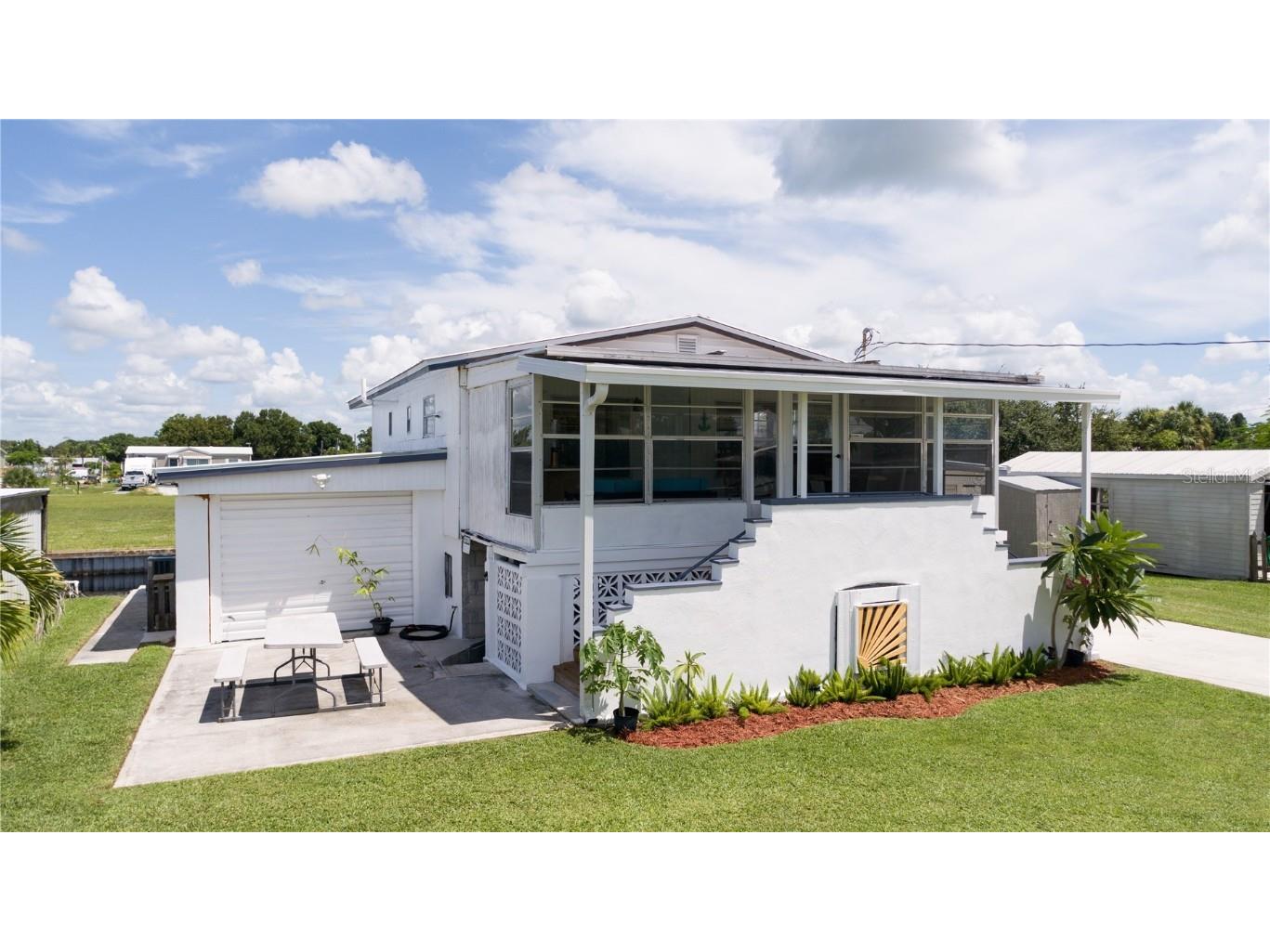 1032 Lemon Street Okeechobee FL 34974 OK224253 image3