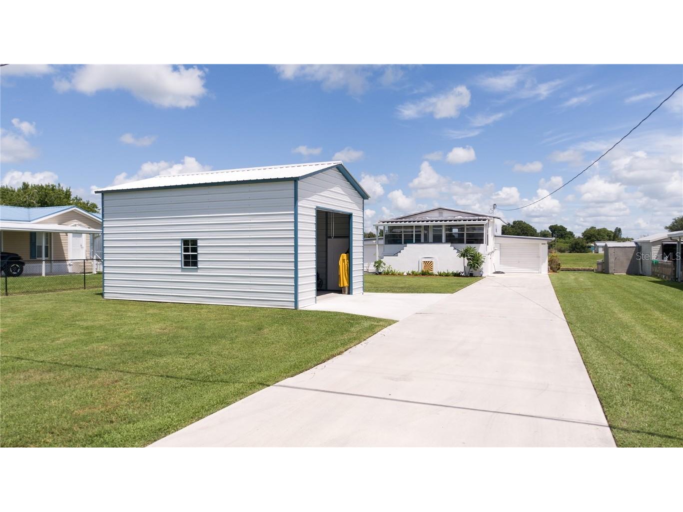 1032 Lemon Street Okeechobee FL 34974 OK224253 image5