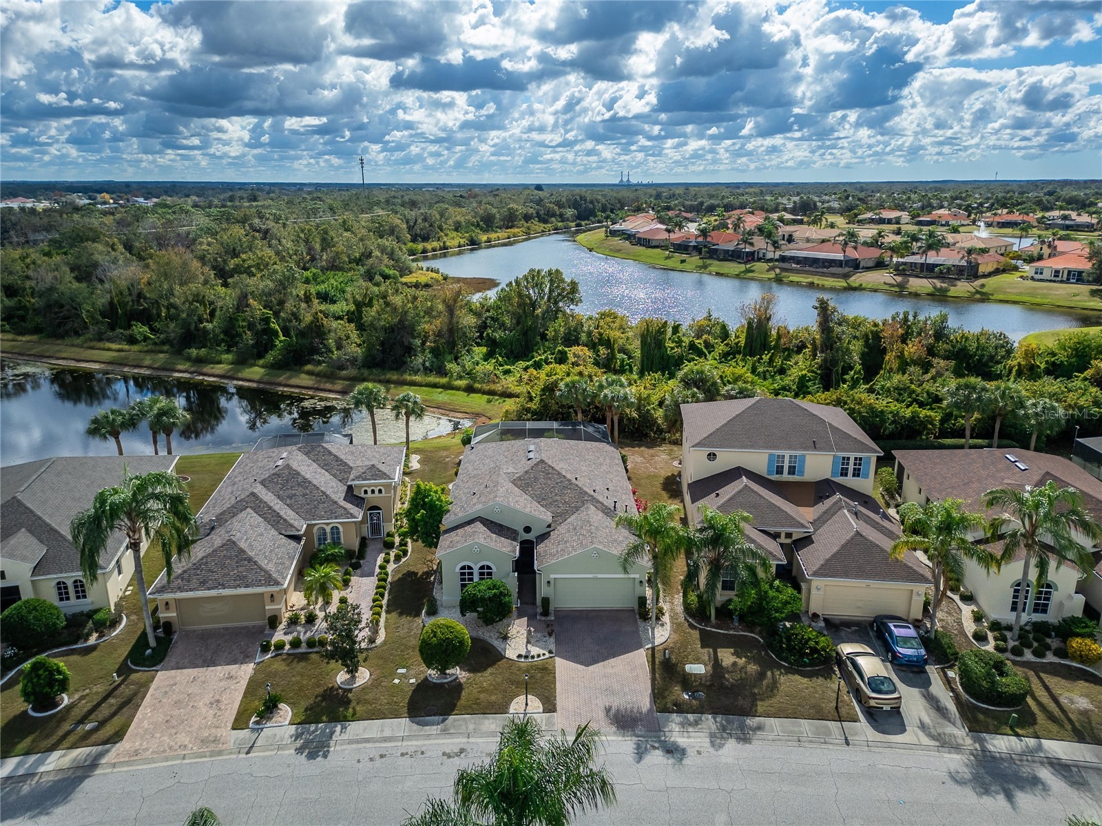 1032 Regal Manor Way Sun City Center FL 33573 TB8460363 image78