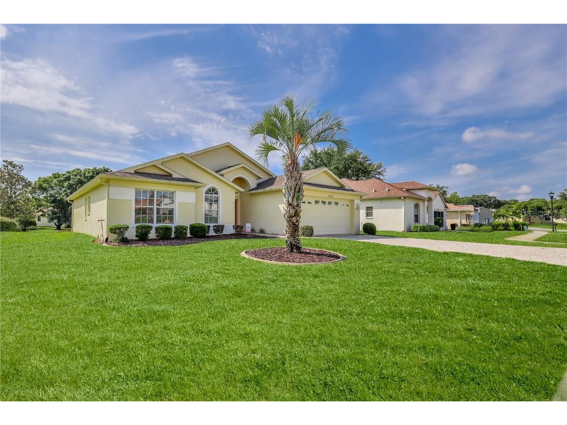 1032 Walnut Hill Court Spring Hill FL 34609 W7875292 image3